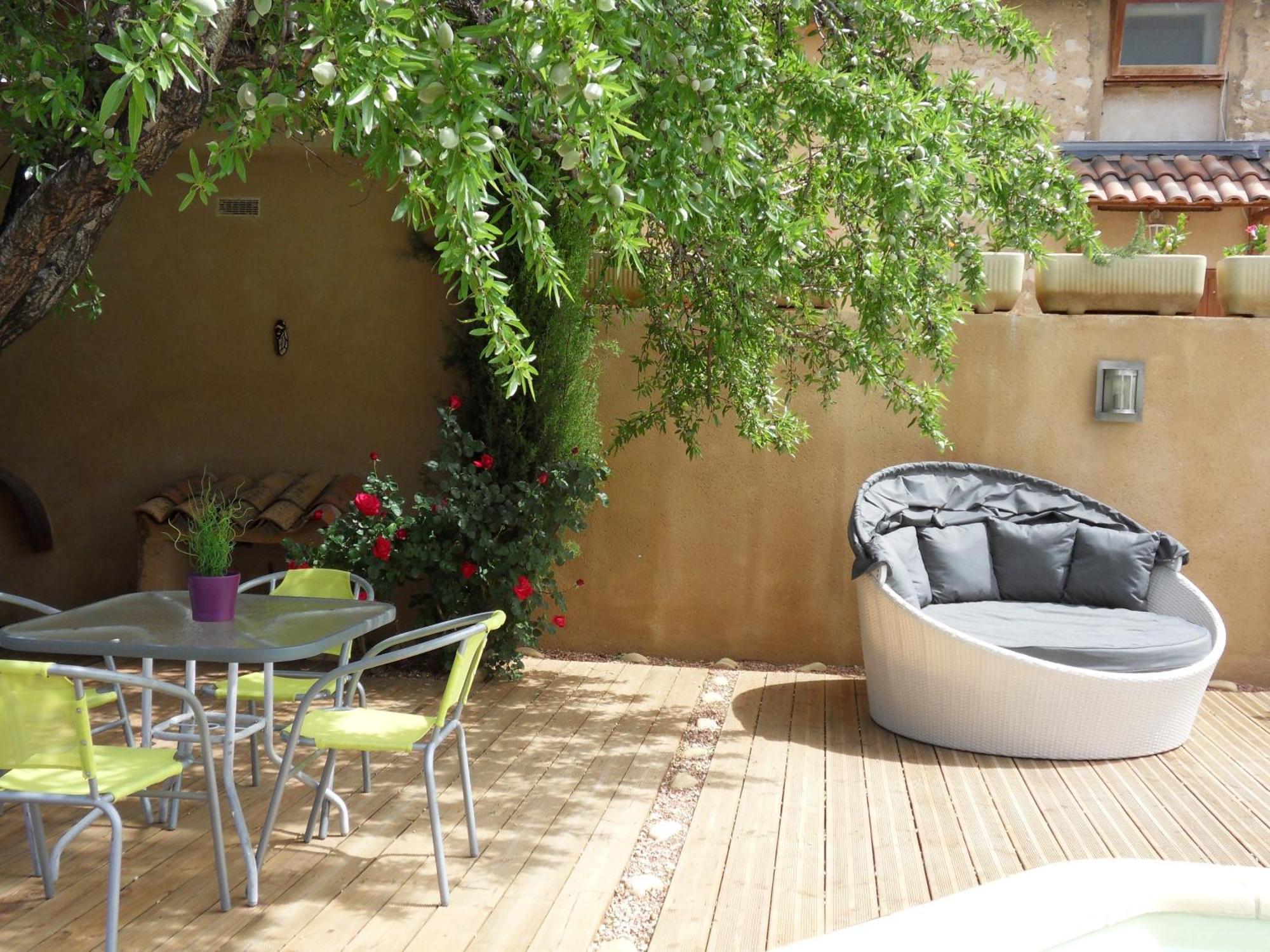 Le Jardin D'Ivana Chambres D'Hotes B&B Avec Piscine Chauffee Oppède Kültér fotó