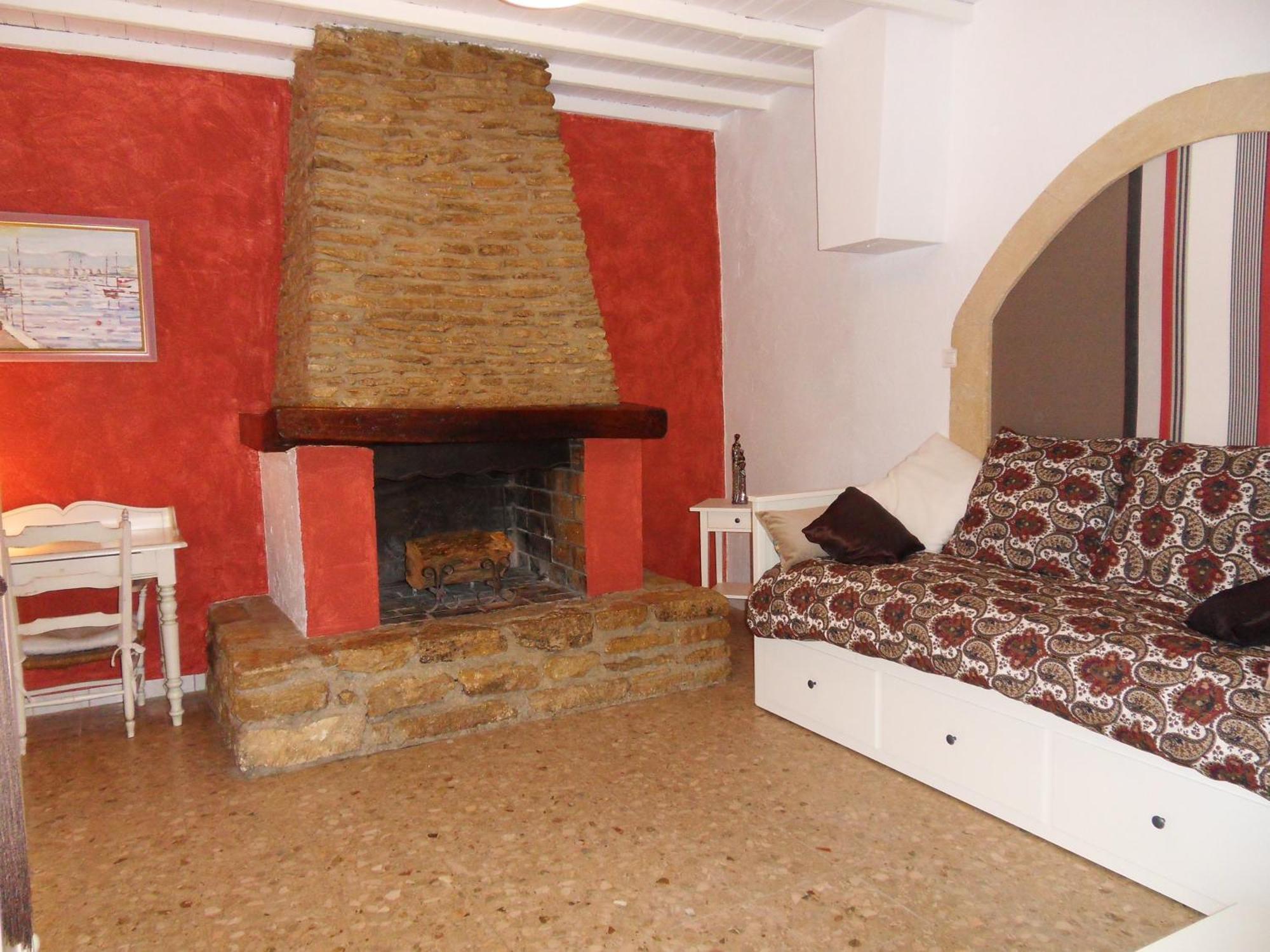 Le Jardin D'Ivana Chambres D'Hotes B&B Avec Piscine Chauffee Oppède Kültér fotó