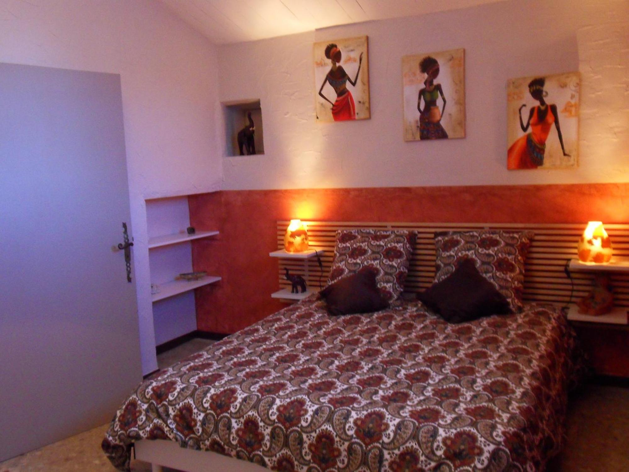 Le Jardin D'Ivana Chambres D'Hotes B&B Avec Piscine Chauffee Oppède Kültér fotó