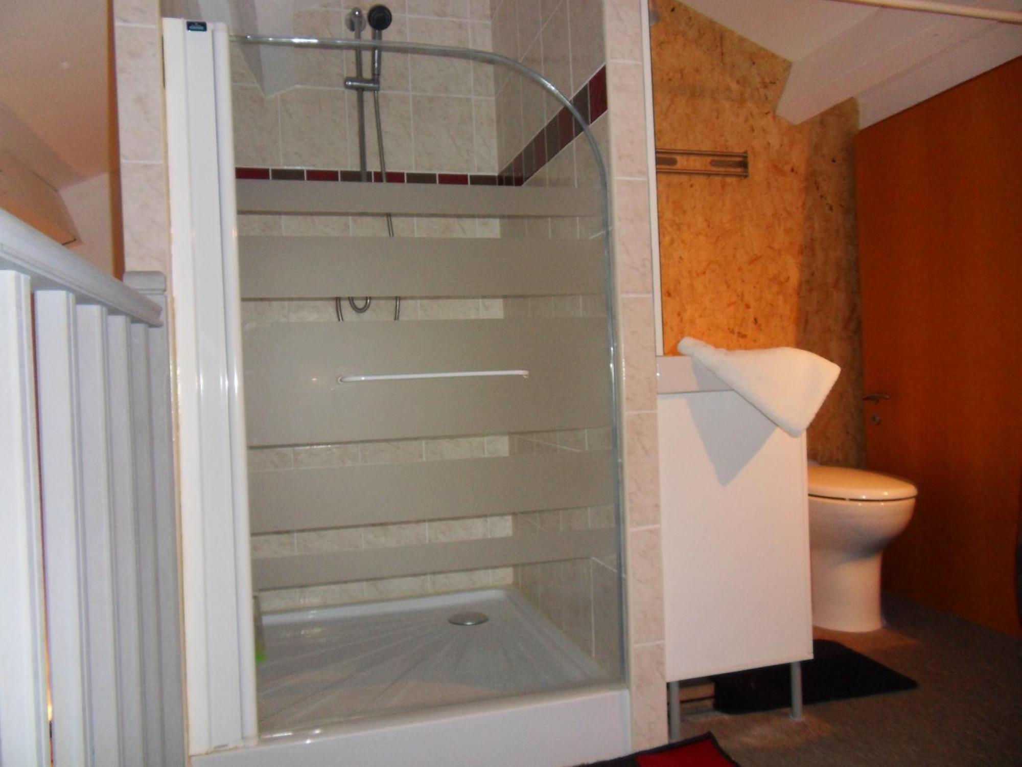 Le Jardin D'Ivana Chambres D'Hotes B&B Avec Piscine Chauffee Oppède Kültér fotó
