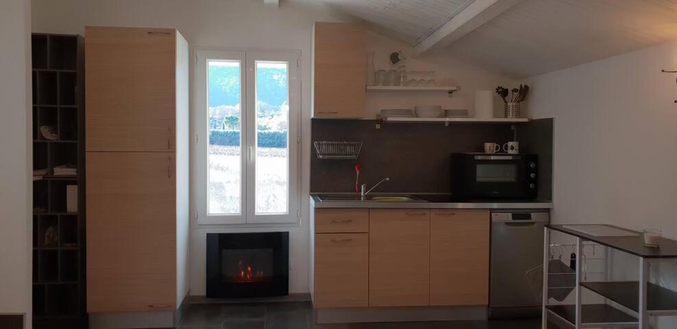 Le Jardin D'Ivana Chambres D'Hotes B&B Avec Piscine Chauffee Oppède Kültér fotó